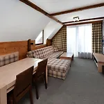 Aplend Kukucka Hotel 4*
