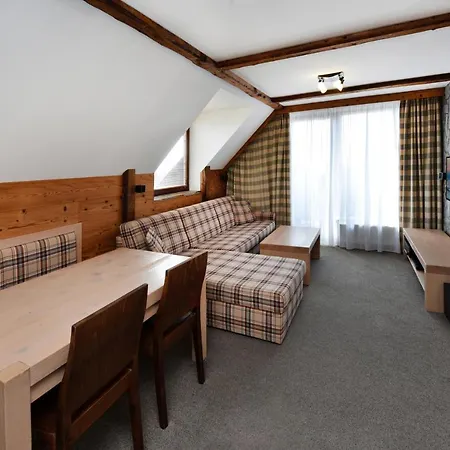 Aplend Kukucka Hotel 4*