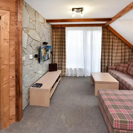كوكوكا ماونتن هوتل آند ريزدنسيز 4* Tatranská Lomnica