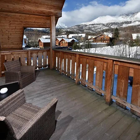 كوكوكا ماونتن هوتل آند ريزدنسيز 4* Tatranská Lomnica