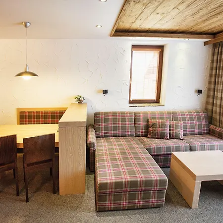 Aplend Kukucka Hotell 4*