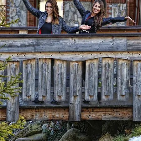 Aplend Kukucka Hotel