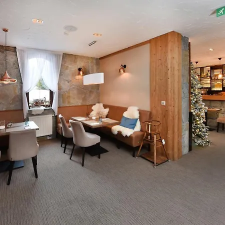 Aplend Kukucka Hotell